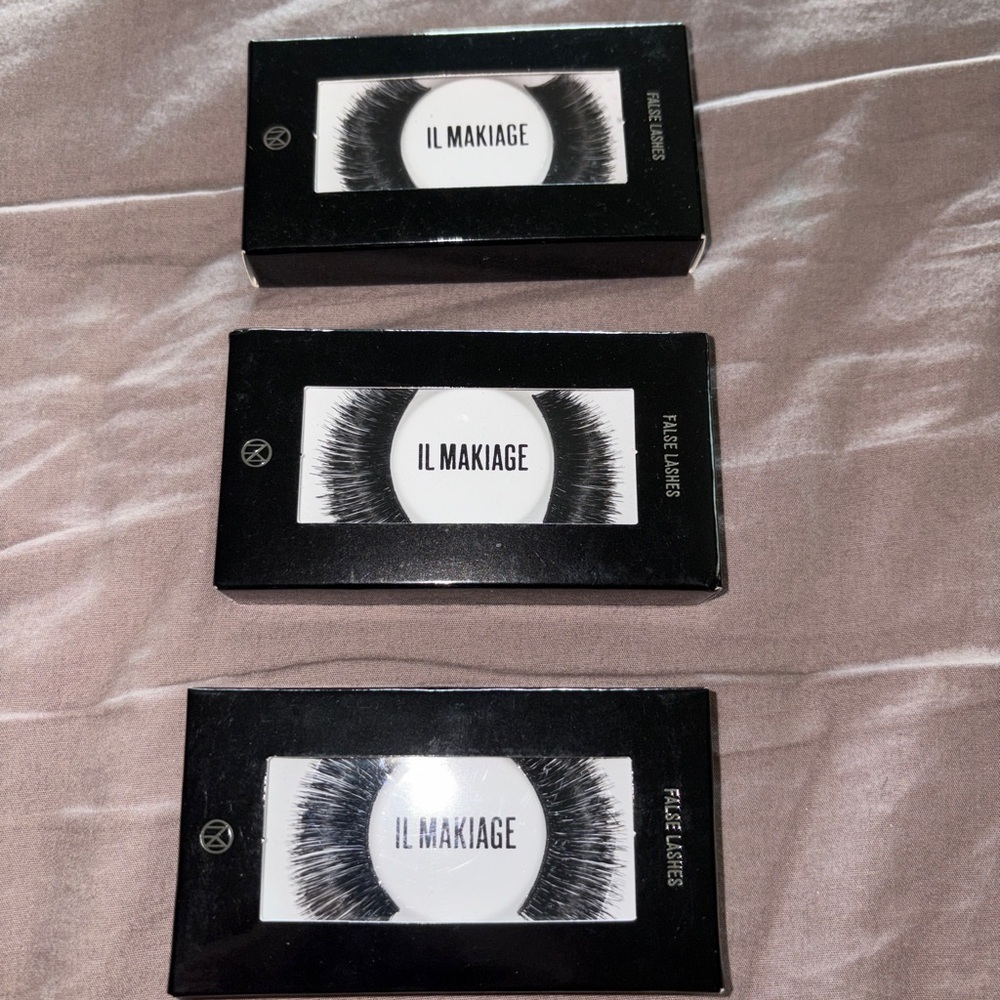 IL MAKIAGE Volumizing Lashes - Deep Black